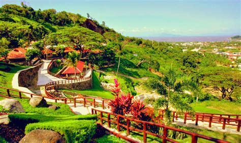 Sol Y Viento Mountain Hot Springs Resort .